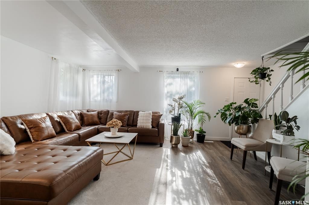 Public Open House, 本周六7月12日, 2-4PM, 1619 Lorne Ave 林与唐地产 - 8